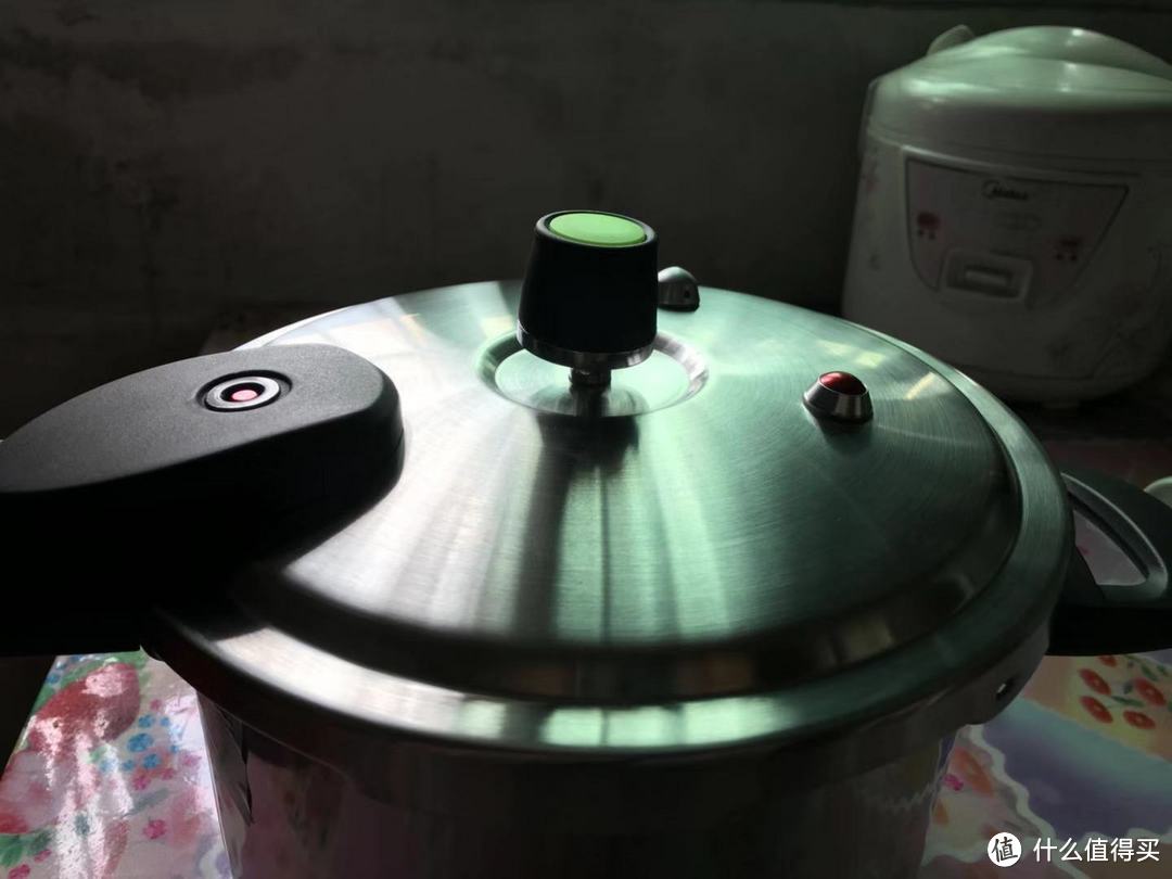 原来高压锅还能这么高档次,还可以用电磁炉煮