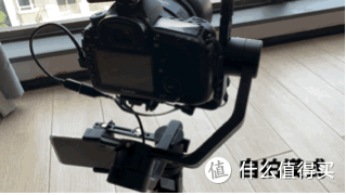 告别相机帕金森,稳不稳它说了算-飞宇AK4000相机稳定器