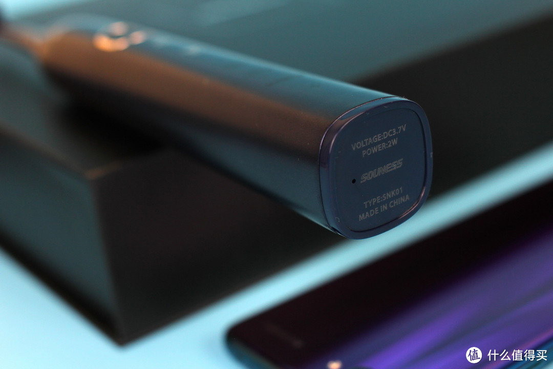 抢先体验索纳斯新款SNK01声波电动牙刷，闷骚配色+礼品定位！