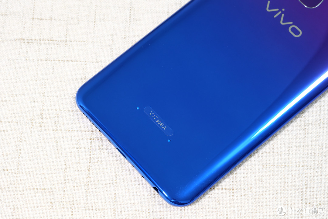 颜值至上——vivo Z1青春版手机开箱评测