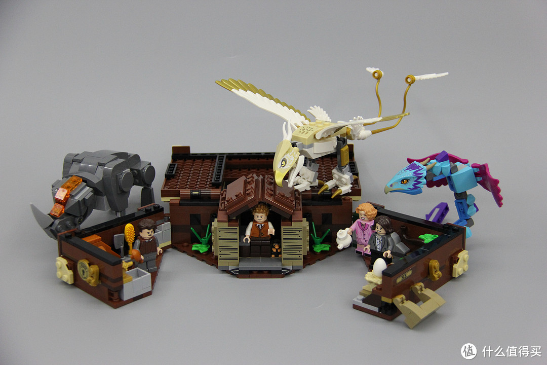 揭盖有惊喜：乐高神奇动物在哪里之纽特的皮箱（LEGO75952）