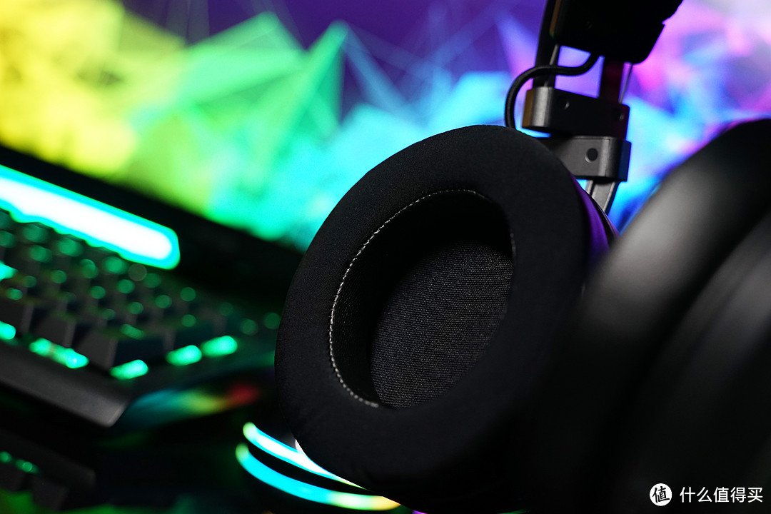 耳膜SPA——Razer Nari Ultimate影鲛终极版THX头戴式7.1声道超感无线电竞游戏耳麦