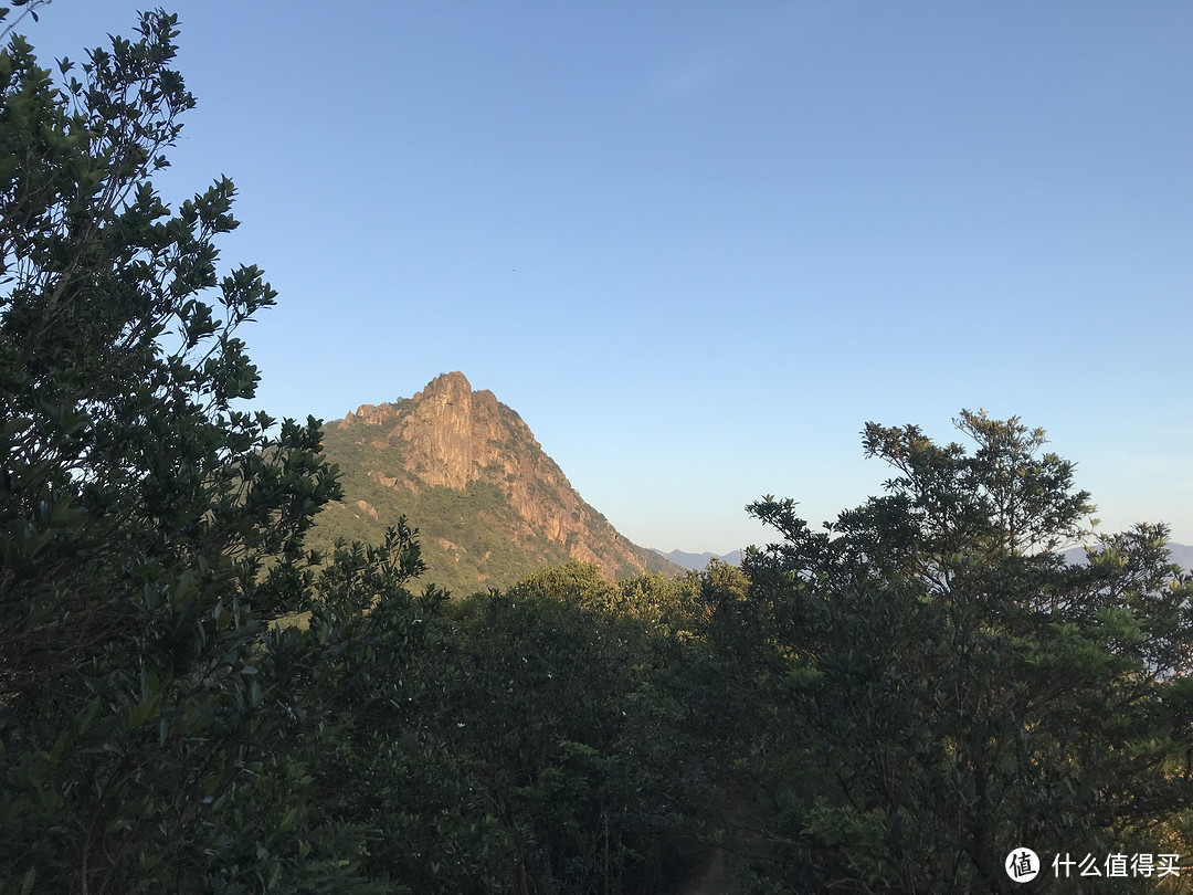 香港徒步—落日脊上飞鹅山遐想、麦理浩径登狮子山展威