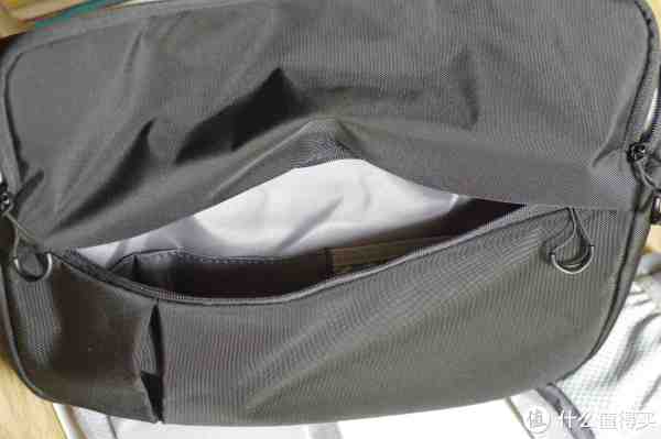 最外侧存储隔区