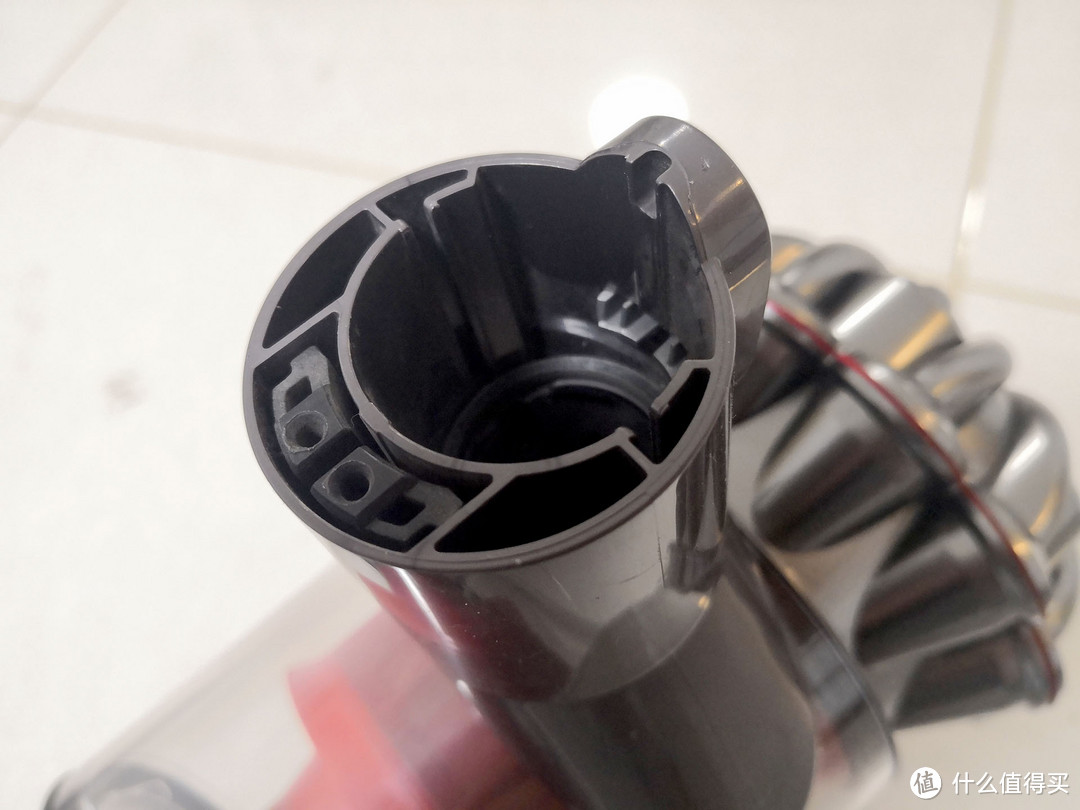 官翻版能买吗？Dyson 戴森 V6 使用体验，以及各型号购买攻略