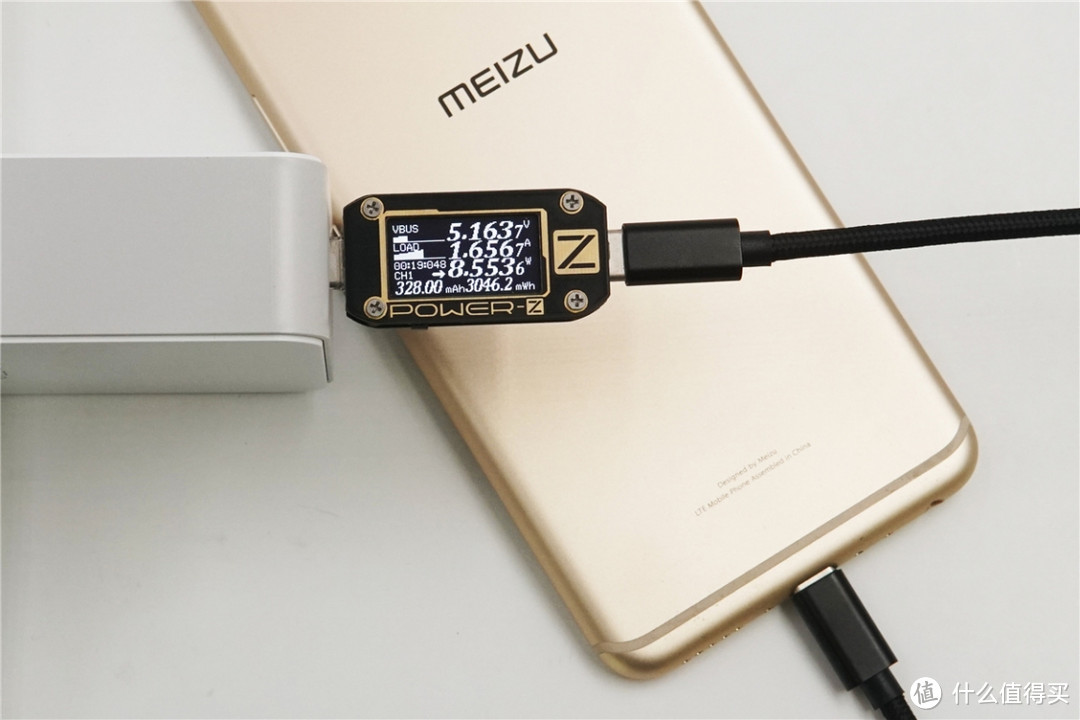 USB-C口支持30W PD输出，moshi ProGeo双口充电器99MO022116评测