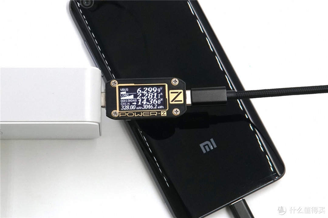 USB-C口支持30W PD输出，moshi ProGeo双口充电器99MO022116评测