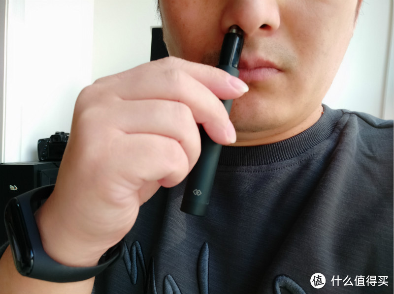 唤醒迷你鼻毛修剪器上手评测-解决男士尴尬小烦恼