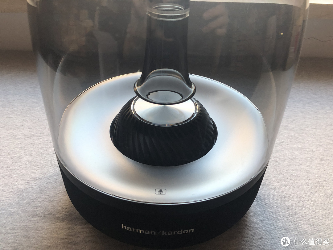 Harman Kardon 哈曼卡顿 Aura Studio2 音乐琉璃二代 无线蓝牙音箱，优缺点解析