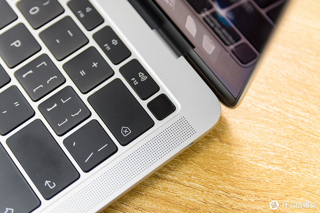 轻薄生产力工具间的PK:XPS 13-9370 VS Macbook Air 2018 深入体验