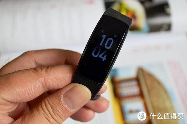 和小米手环售价差不多,但这款手环却可以让你一年省几千元私教费