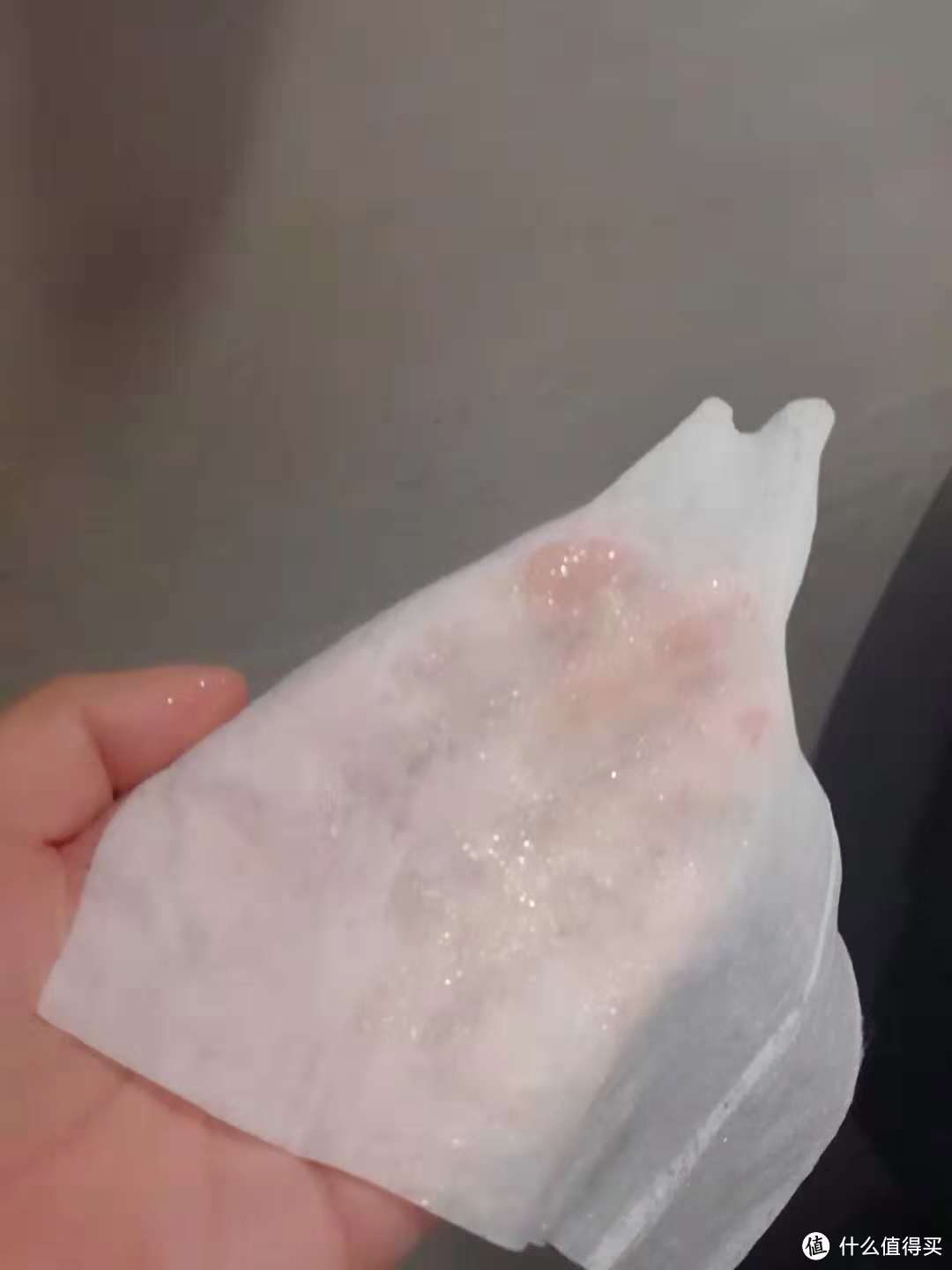 雪本诗黄金香槟鱼子酱护理面膜众测