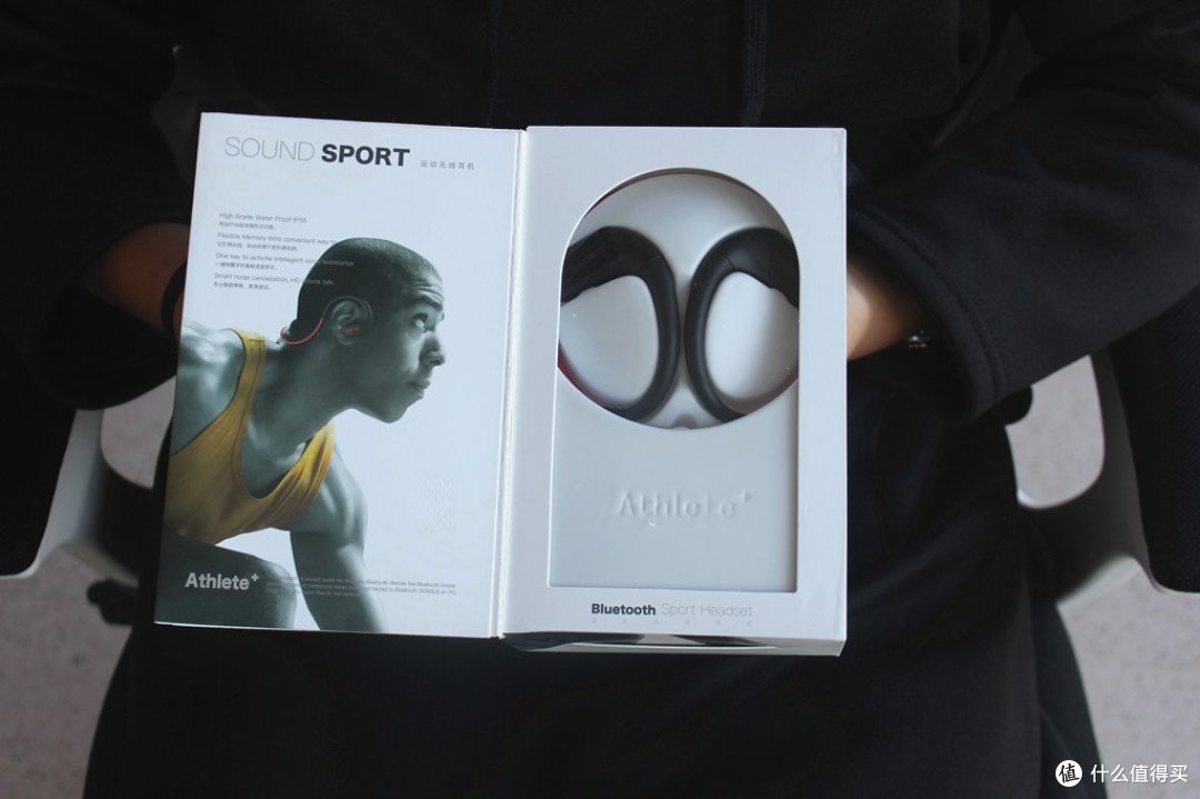 DACOM Athlete+头戴式运动蓝牙耳机实测,跑步不掉