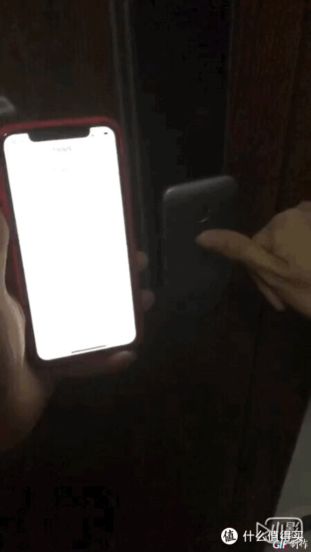 录入指纹过程,各个角度都需要录入。