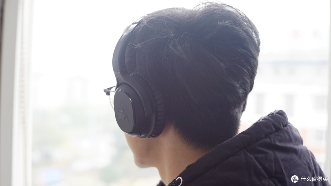 享受真实的声音:Audeara 智能音效定制降噪耳机