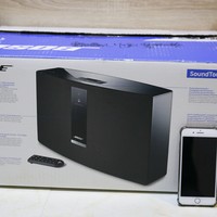 Soundtouch 30 Series III音箱外观展示(主体|显示屏|指示灯|按钮|导向孔)