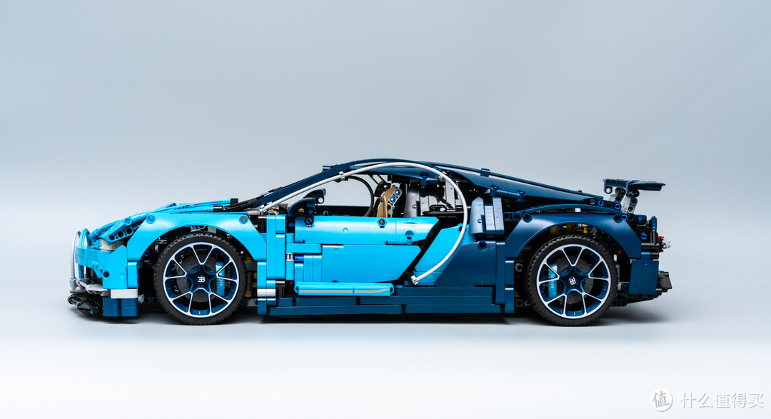 速度与性能的激情、科技与玩具的融合：LEGO 42083 Bugatti-Chiron（布加迪奇龙车模）评测