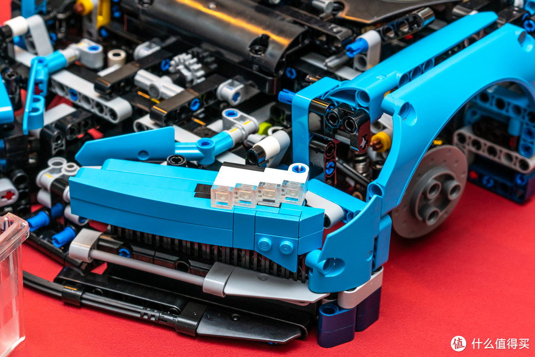 速度与性能的激情、科技与玩具的融合：LEGO 42083 Bugatti-Chiron（布加迪奇龙车模）评测