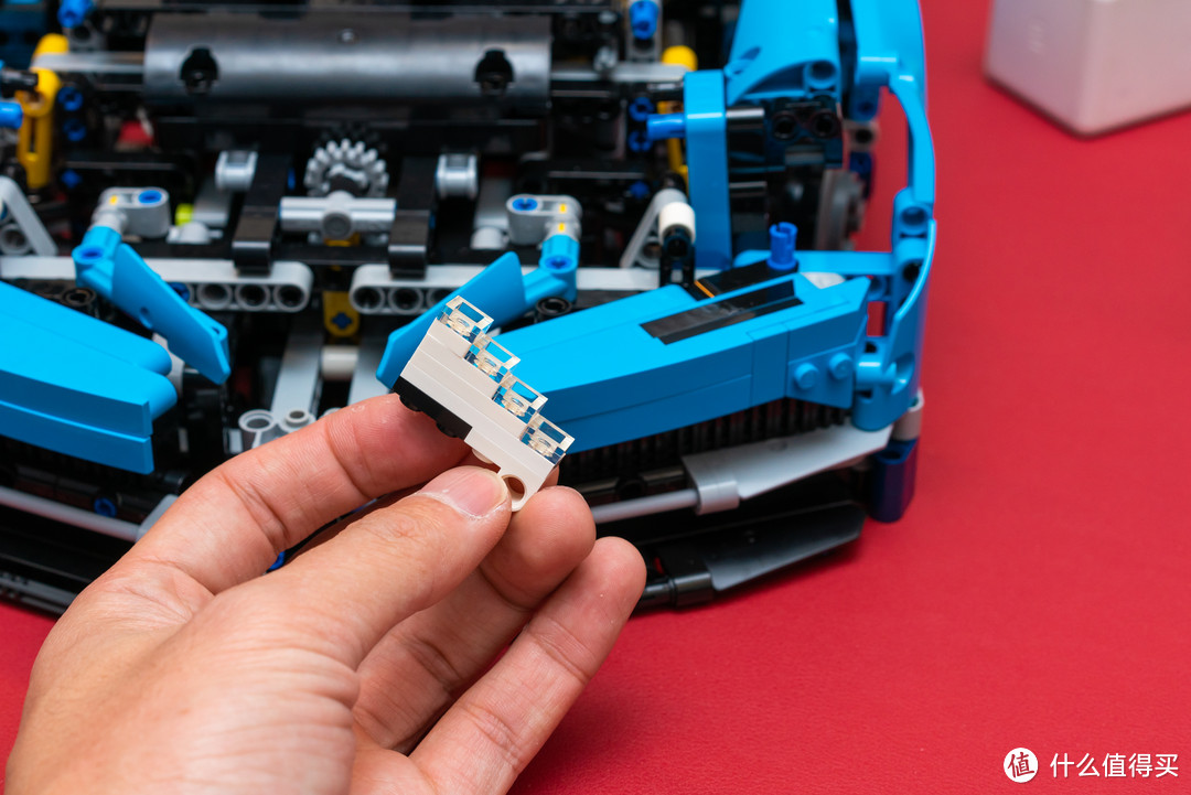 速度与性能的激情、科技与玩具的融合：LEGO 42083 Bugatti-Chiron（布加迪奇龙车模）评测