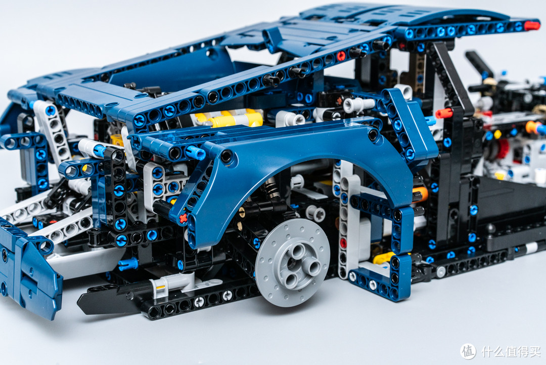 速度与性能的激情、科技与玩具的融合:LEGO 42083 Bugatti-Chiron(布加迪奇龙车模)评测