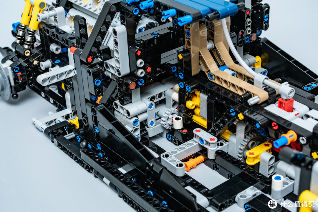 速度与性能的激情、科技与玩具的融合：LEGO 42083 Bugatti-Chiron（布加迪奇龙车模）评测