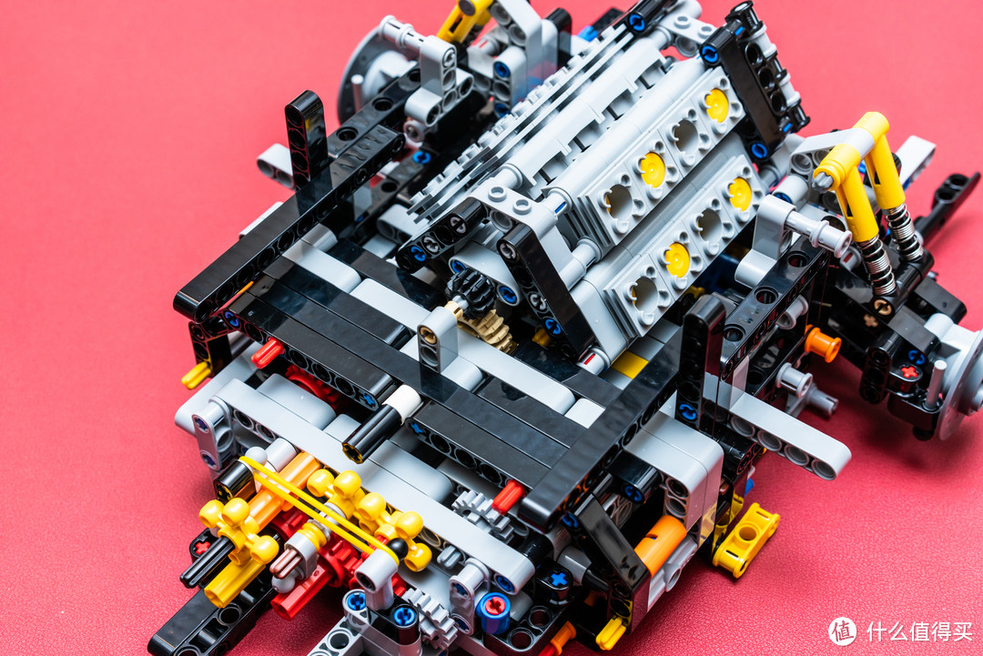 速度与性能的激情、科技与玩具的融合：LEGO 42083 Bugatti-Chiron（布加迪奇龙车模）评测