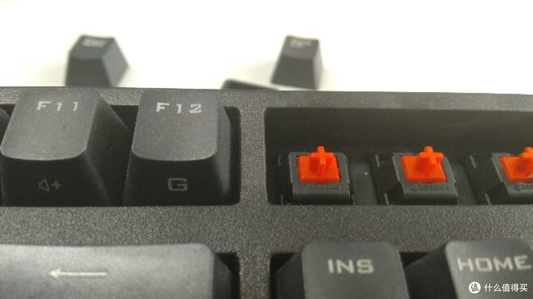 给盖盖充个值 war3老粉丝的钛度 2.4g光学鼠tmk320红轴键盘