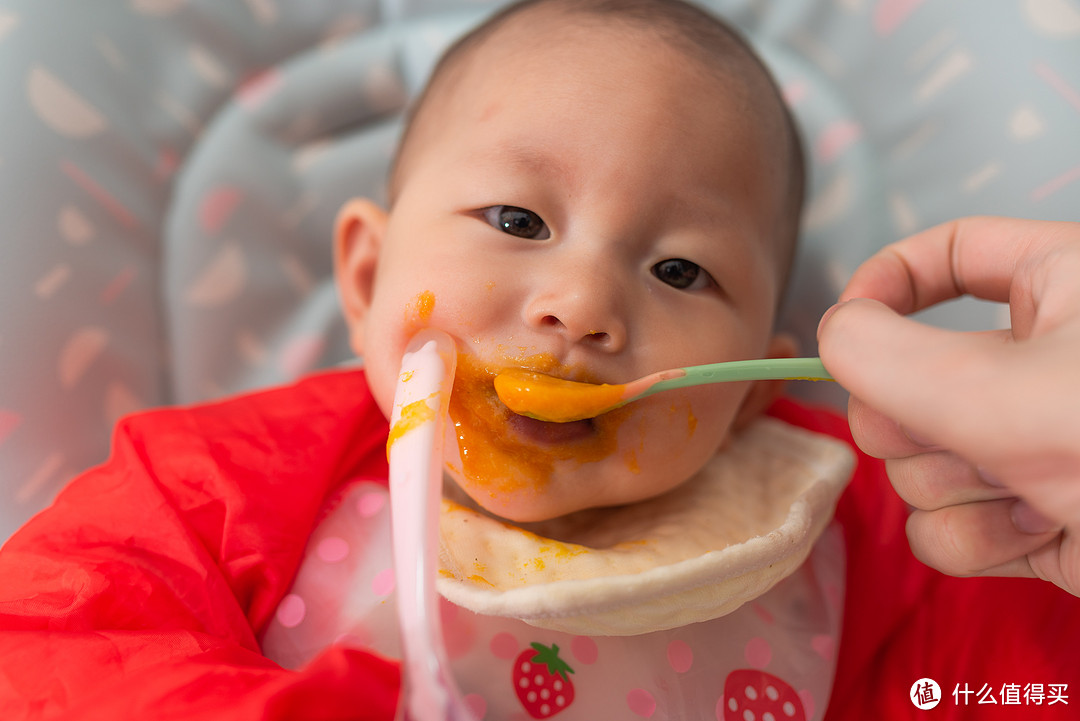 关于宝宝辅食的添加时间、制作、喂养手法你需要知道的都在这里——宝宝辅食攻略