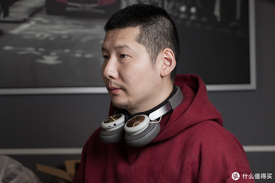 高颜值的通勤神器,随身低音炮——B&O BeoplayH4无线蓝牙头戴音乐运动耳机详细听音评测