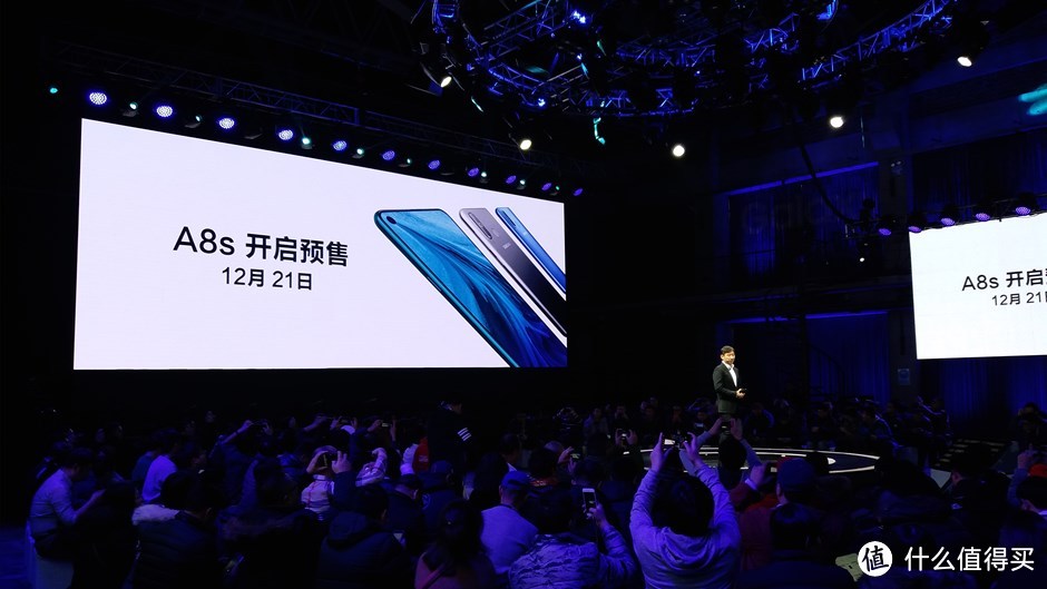 首发屏内摄像头、骁龙710、后置三摄：SAMSUNG 三星 发布 Galaxy A8s 智能手机