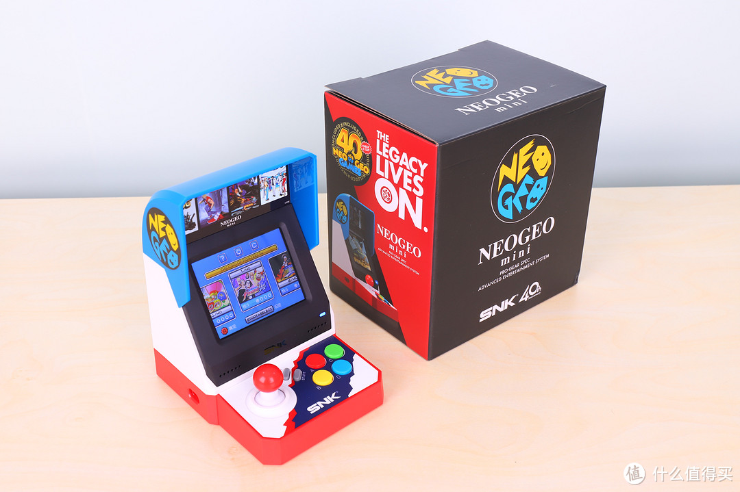 情怀至上，NEOGEO mini游戏机评测，与八神庵等老朋友再聚