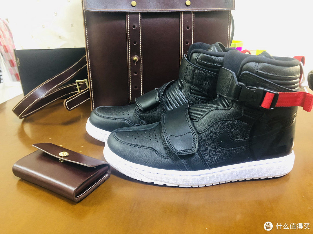 AJ1的延续，双11中奖秀—AIR JORDAN 1 MOTO 机车鞋