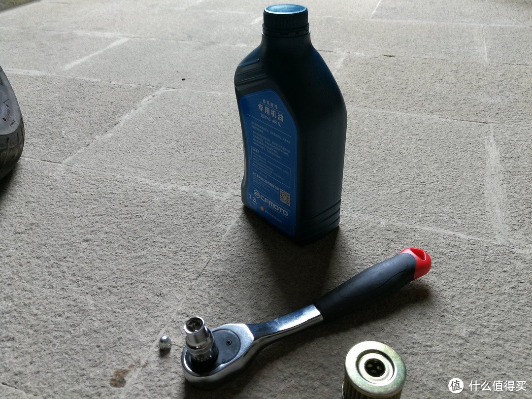 从考证到上路,新手年轻人的第一台摩托车—春风狒狒ST