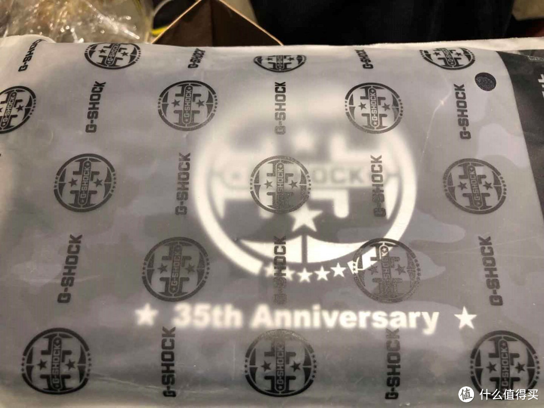 附赠的35周年收纳包