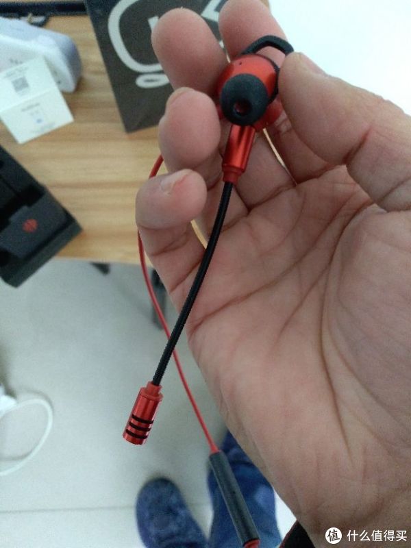 接上麦克风