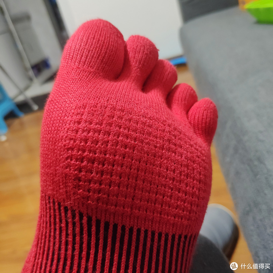 我确定这是一篇没有“味道”的评测——Gearlab自发热压力3D五指袜