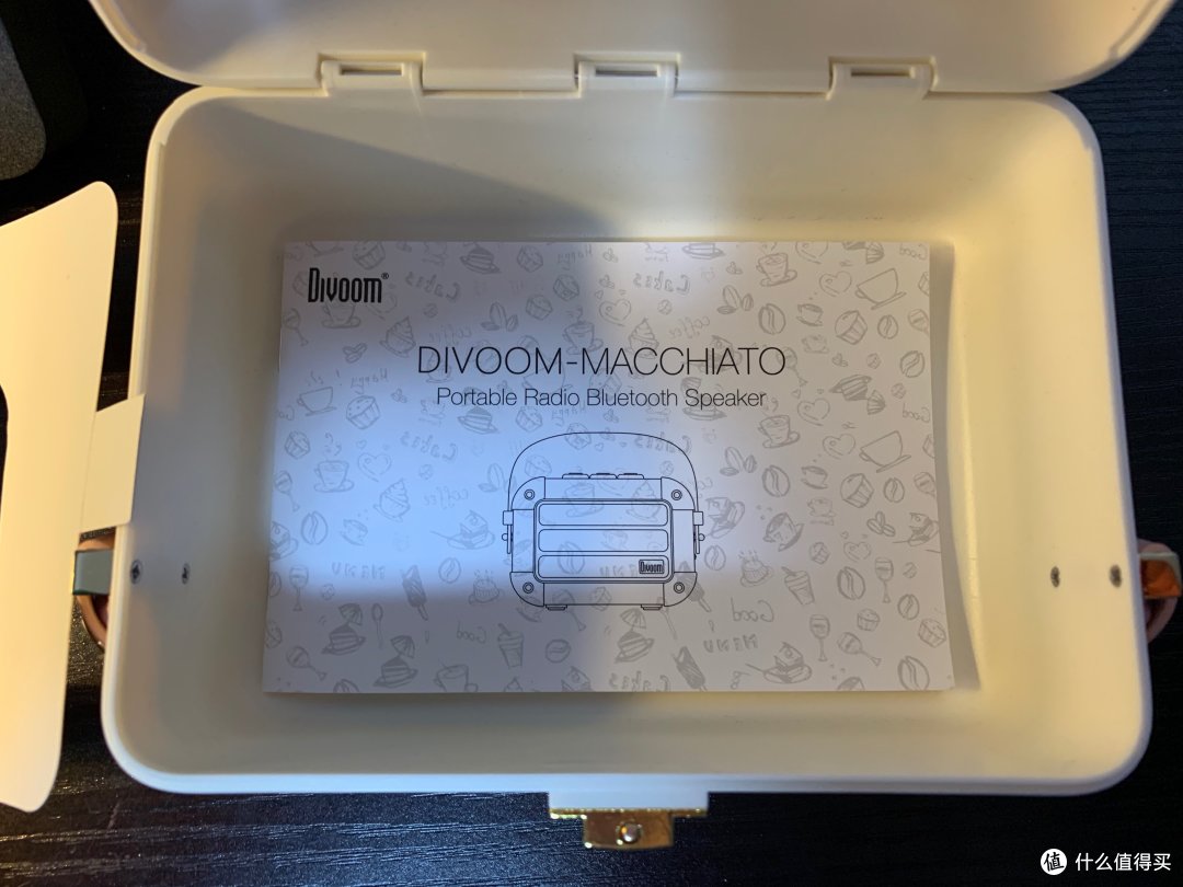 复古高颜值 妹子杀手 Divoom/地纹 玛奇朵蓝牙音箱