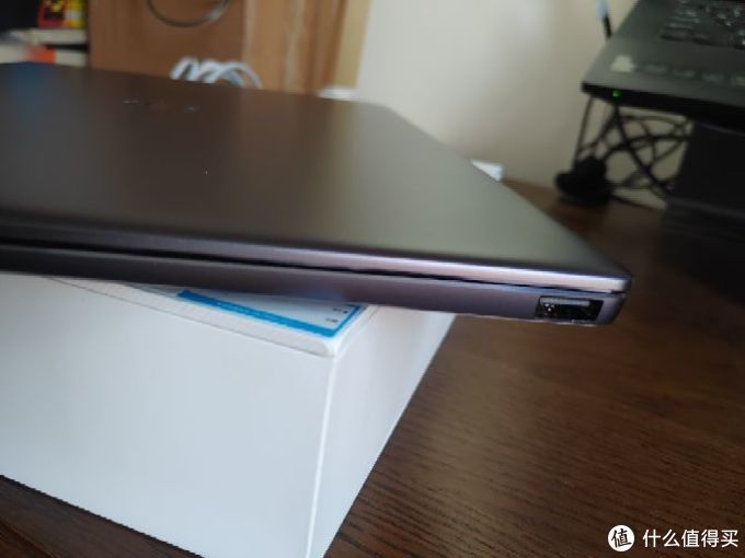 双十二剁的笔记本电脑 华为matebook X Pro简单开箱