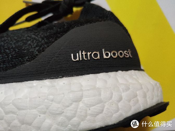 最具性价比的跑鞋adidas UltraBOOST