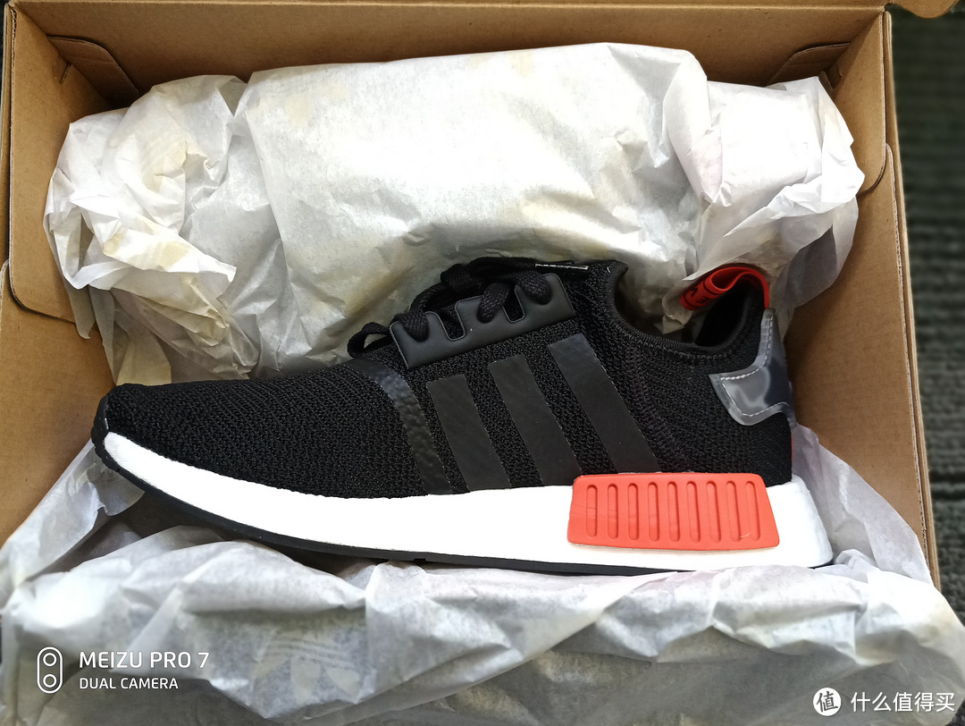 300块钱拿下阿迪达斯 NMD-R1 开箱晒单