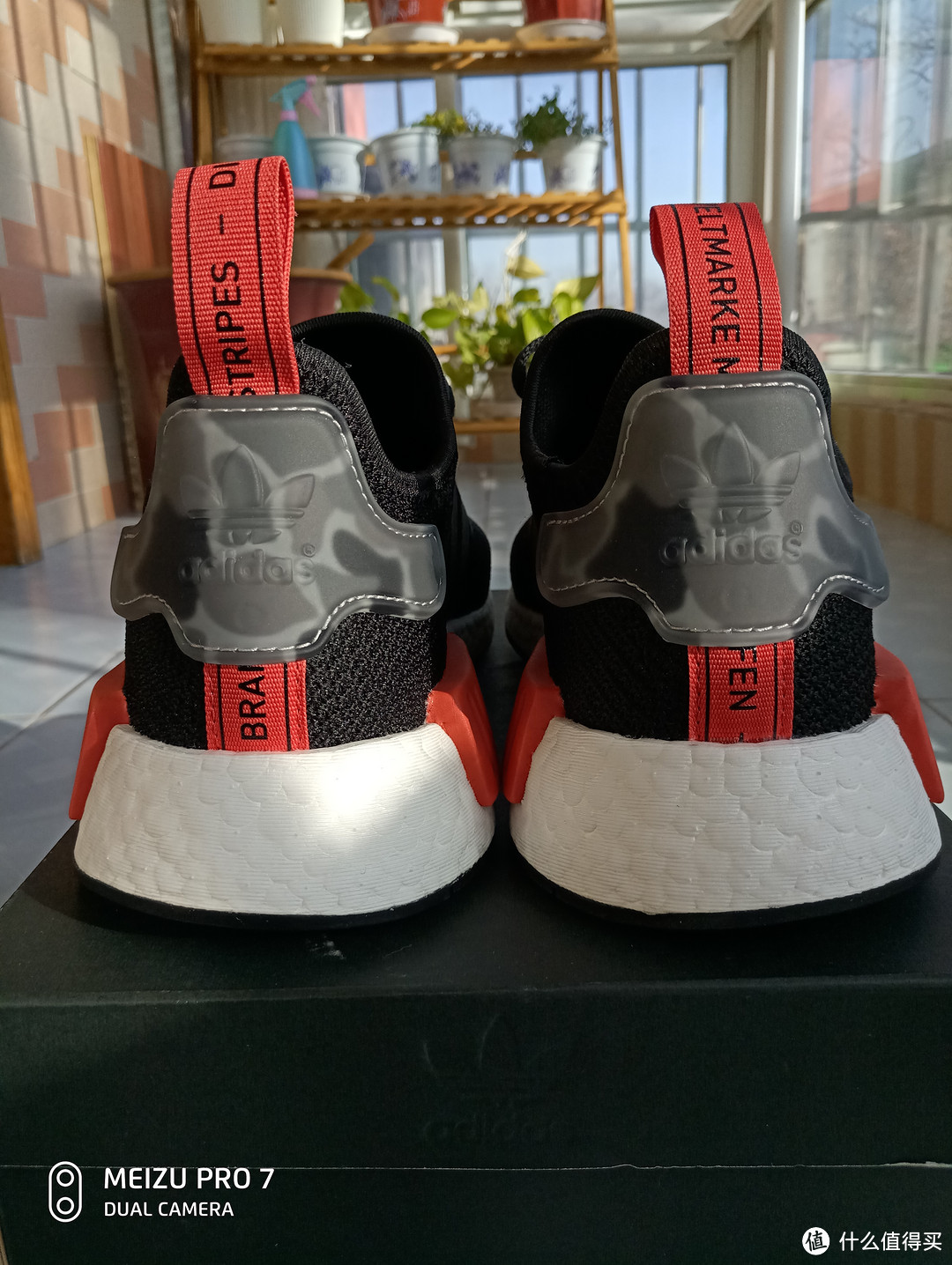 300块钱拿下阿迪达斯 NMD-R1 开箱晒单