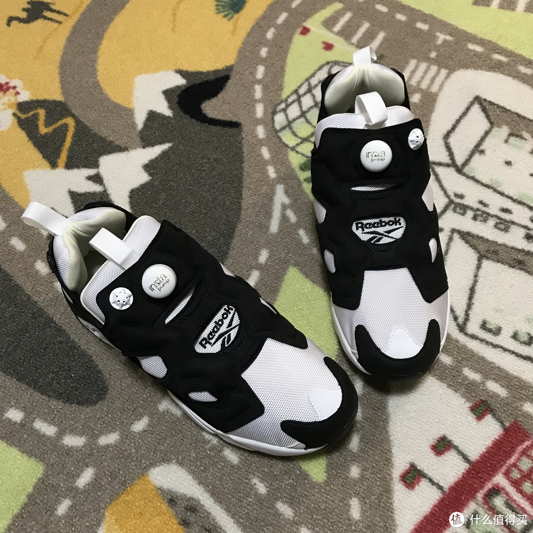 经典永不过时！Reebok PUMP FURY 黑白配色