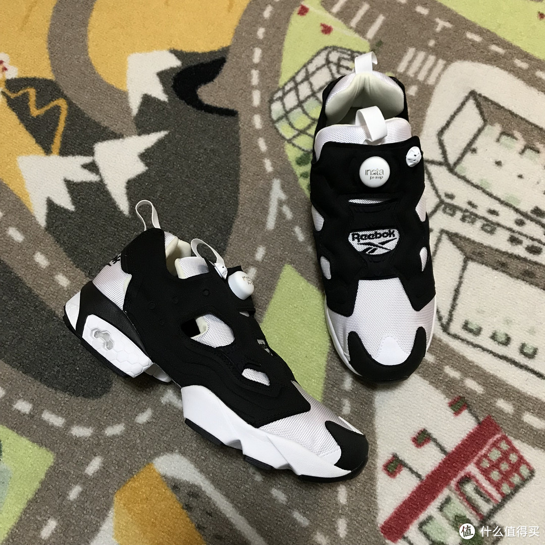 经典永不过时！Reebok PUMP FURY 黑白配色