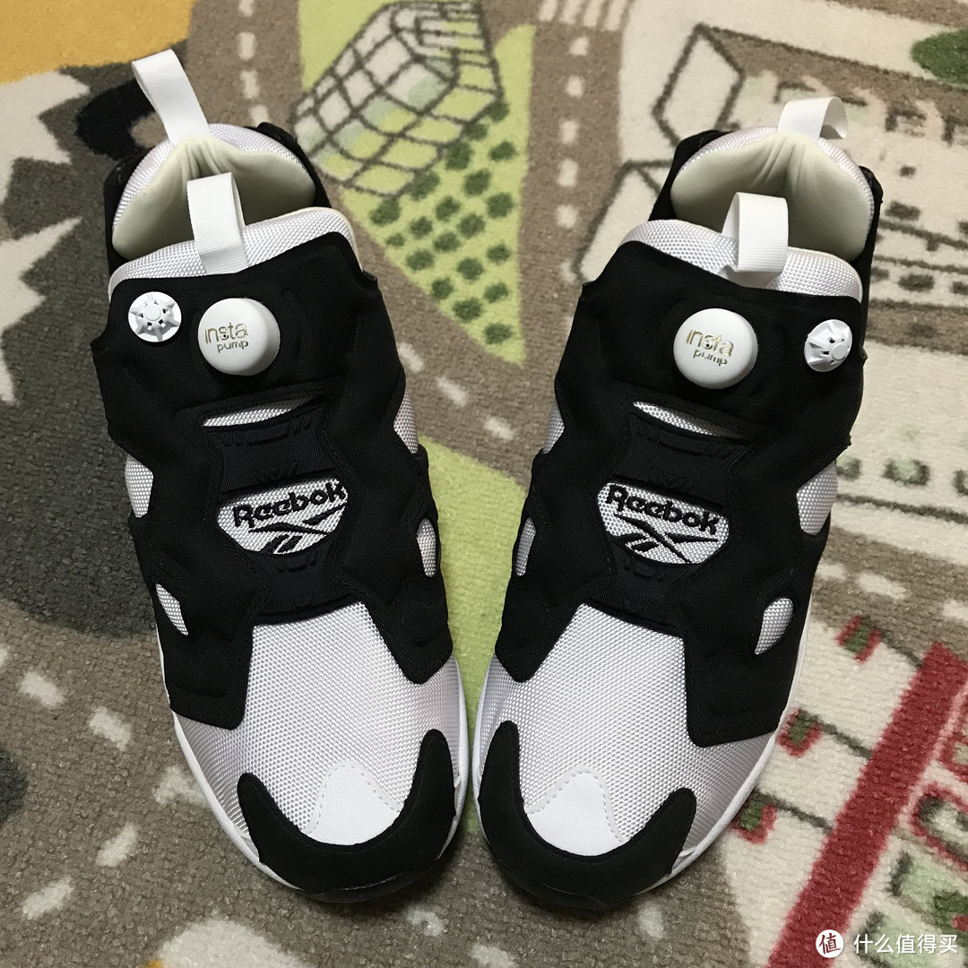 经典永不过时！Reebok PUMP FURY 黑白配色