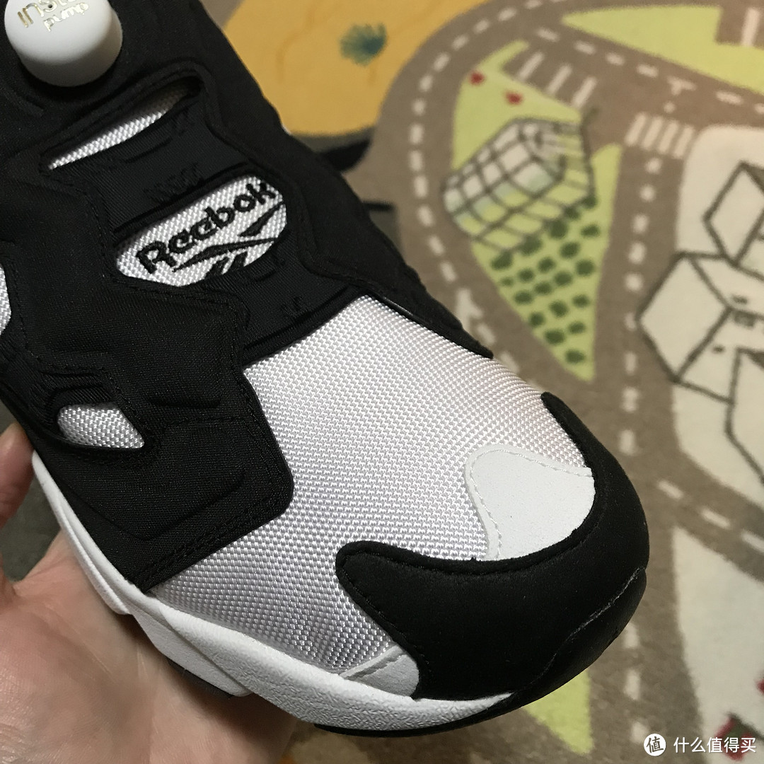 经典永不过时！Reebok PUMP FURY 黑白配色