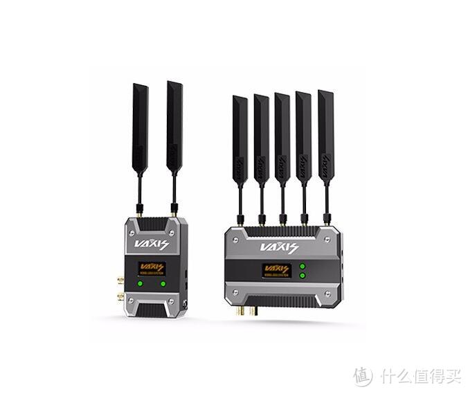 摄制组所使用的威固1000FT+无线图传设备，五根天线的是接收端