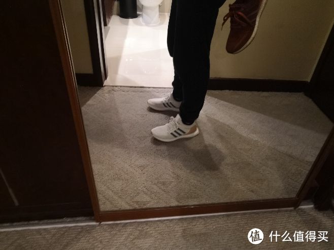 中年人的第一双ultra boost开箱,并与假货对比!