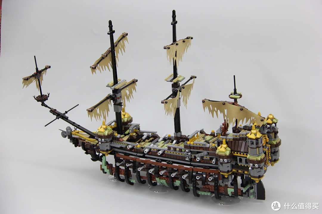 天地一沙鸥：乐高加勒比海盗之沉默的玛丽号（LEGO71042）