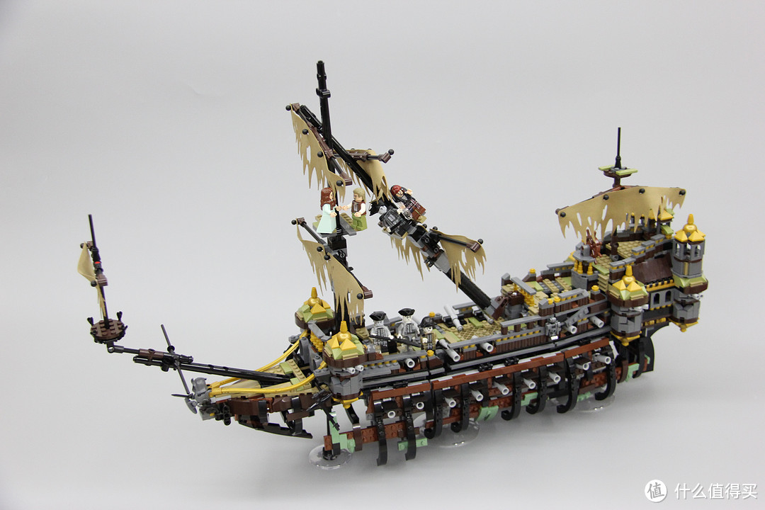 天地一沙鸥：乐高加勒比海盗之沉默的玛丽号（LEGO71042）