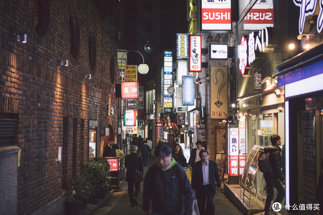 只需要走几步路，就会看见不同风景